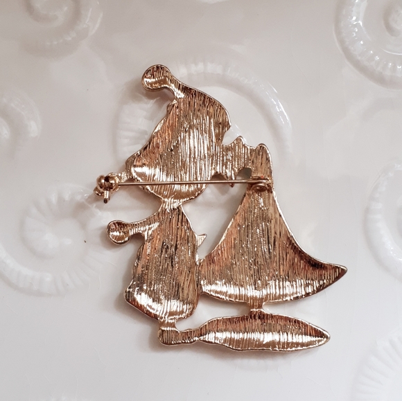 Vintage enamel Christmas tree and penguins brooch - Picture 8 of 10